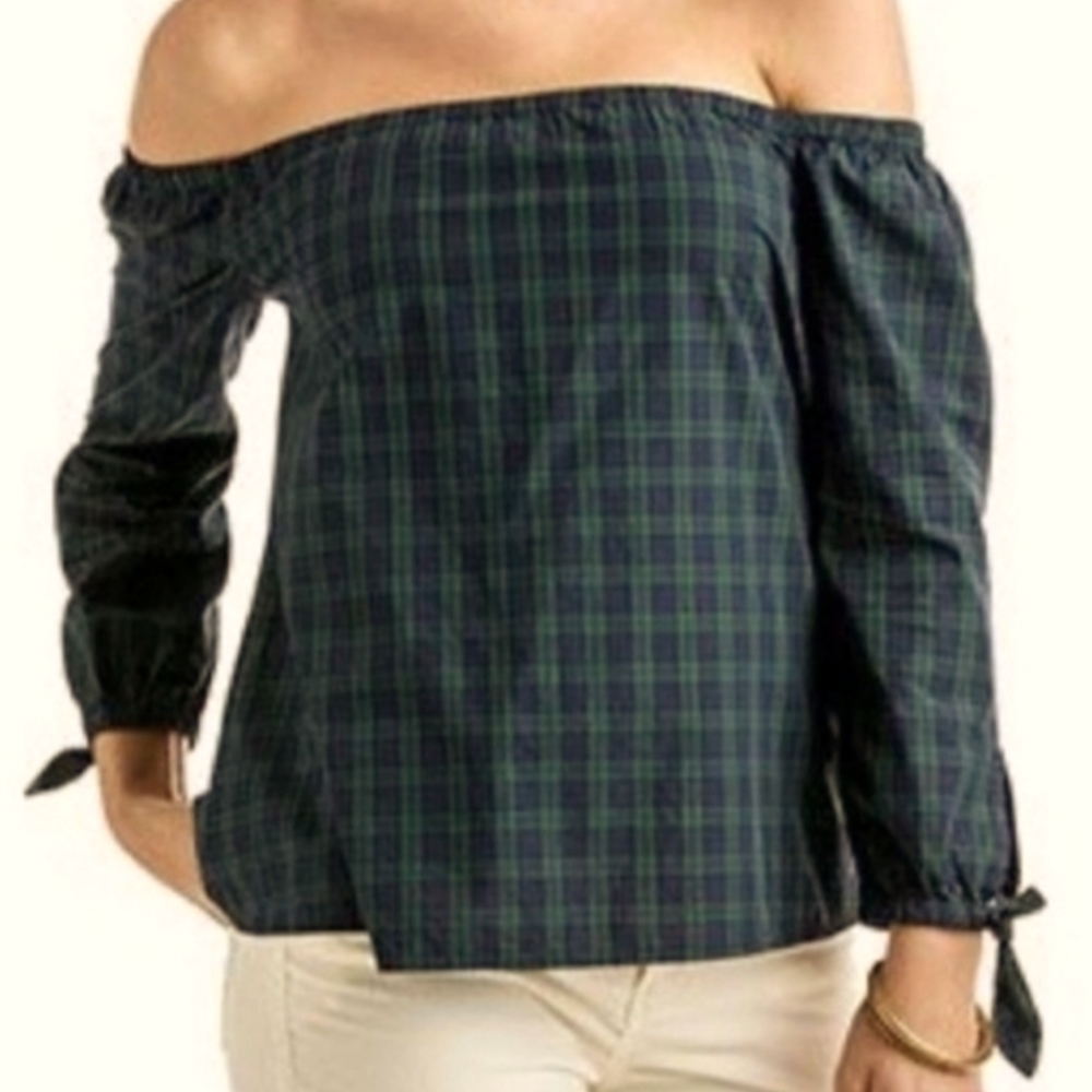 Vineyard Vines top